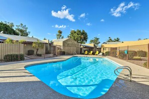 Apartment (2 Bedrooms) | Interior - Tempe Oasis 2 Mi to Sloan Park, Walk to ASU Campus (Tempe)