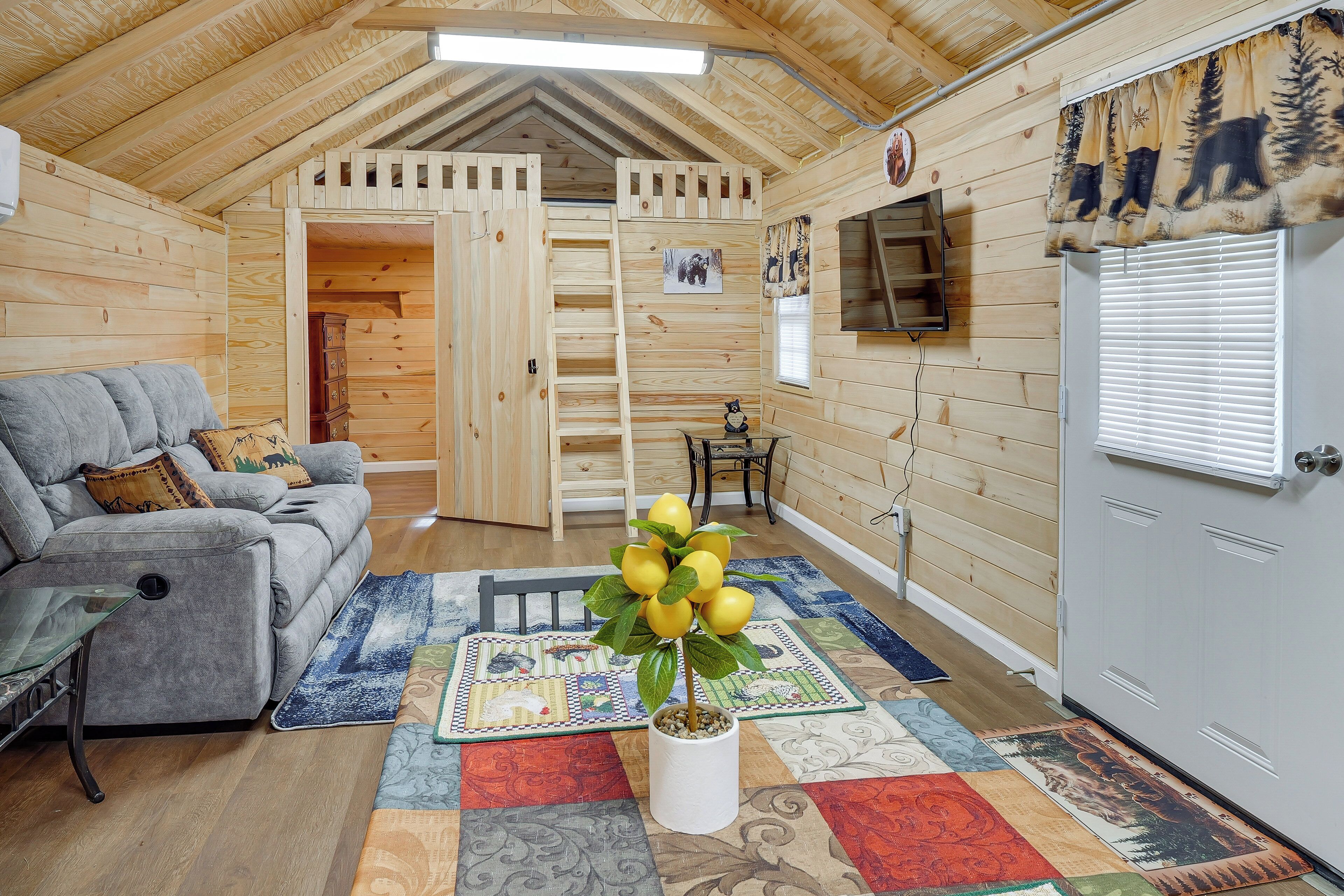 House (1 Bedroom) | Interior