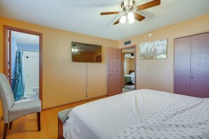 House (4 Bedrooms) | Interior - 7 Mi to Saguaro Nat'l Park: Tucson Home w/ Yard (Tucson)