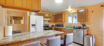 7 Mi to Saguaro Nat'l Park: Tucson Home w/ Yard