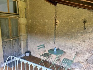 Outdoor dining - Ginkgo (Autun)