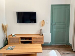 Interior - Ginkgo (Autun)