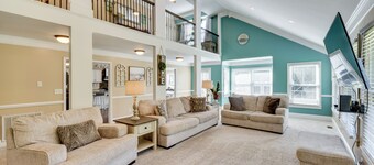 Spacious Anderson Home: Great for Group Retreats