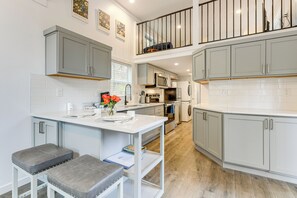 House (1 Bedroom) | Interior