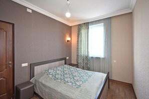 1 habitación, tabla de planchar con plancha y internet 