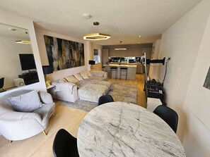 Tv, tv-spel och en stereo