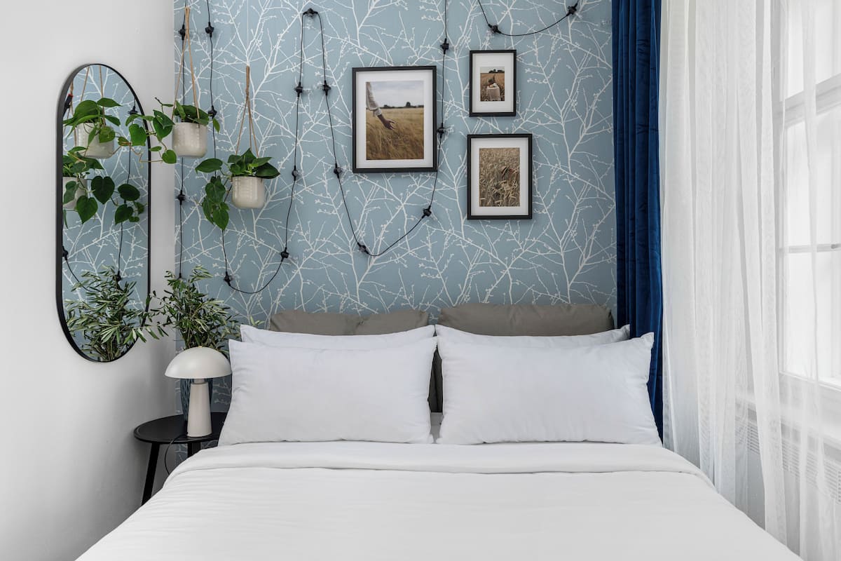 City Apartment | Blackout curtains, free WiFi