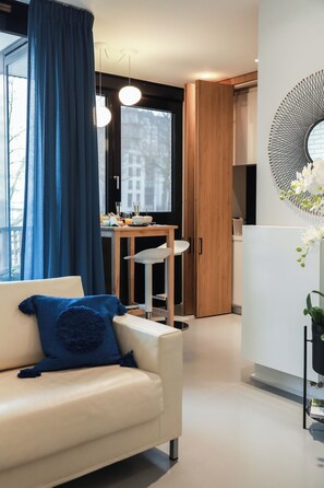 Desk, soundproofing, iron/ironing board, free WiFi - Suite Aux Anges (Antwerp)