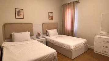 Iron/ironing board, WiFi