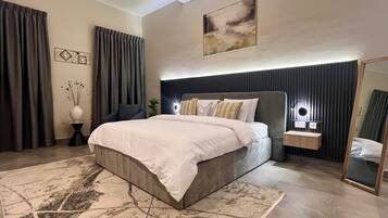 In-room safe, desk, laptop workspace, iron/ironing board