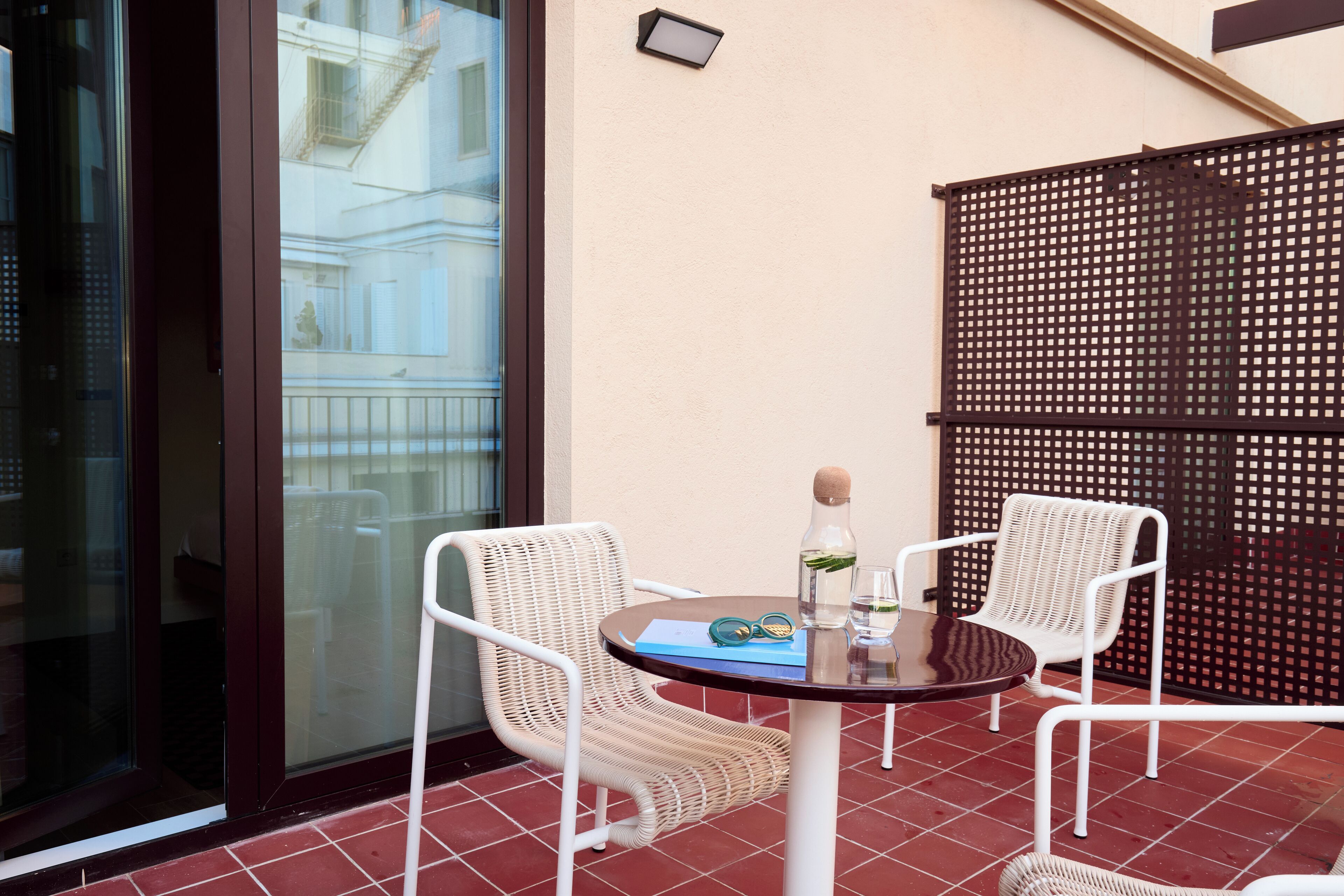 Medium Studio, Kitchenette, Terrace | Terrace/patio