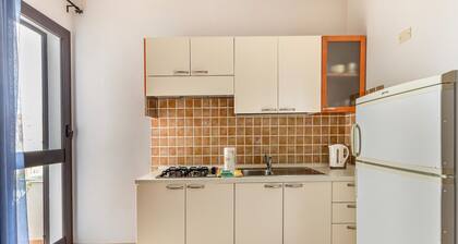 A 150 Meter Long Mare, 2 Fish