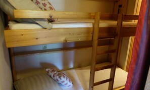 Iron/ironing board - Apartment in Areches-beaufort Near Slopes (Beaufort)