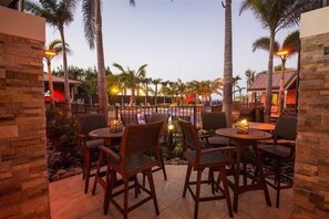 Outdoor dining - The Rod and Reel Resort-Suite 7 (Anna Maria)
