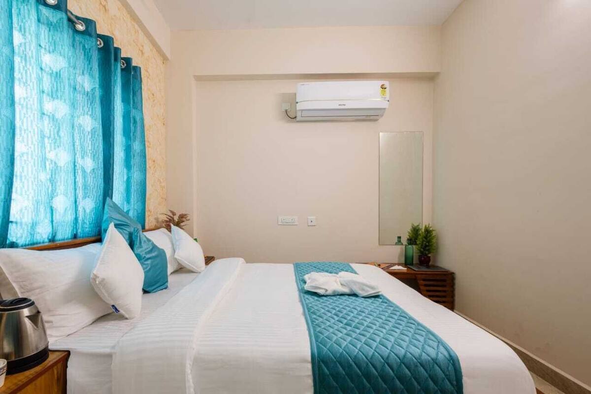 Deluxe Double Room | Laptop workspace, free WiFi