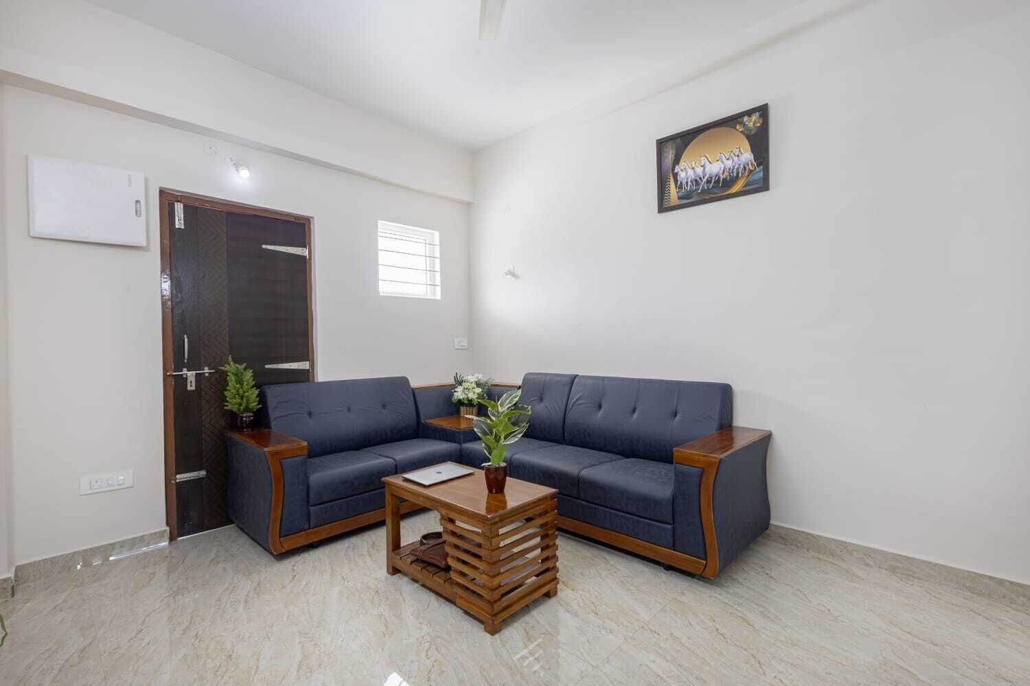 Classic Apartment | Living area