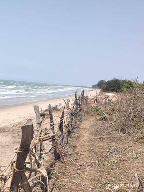 Beach - Beachfront villa - ultimate tranquility by the sea in Casamance. (Abéné)