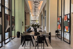 Interior - Luxury 2BR in Peninsula One by Bespoke (Dubai)