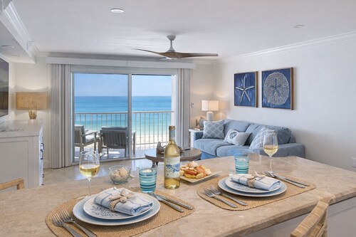 Beachfront, Gateway Villas, North End, walk to Margaritaville, Shelling, pool