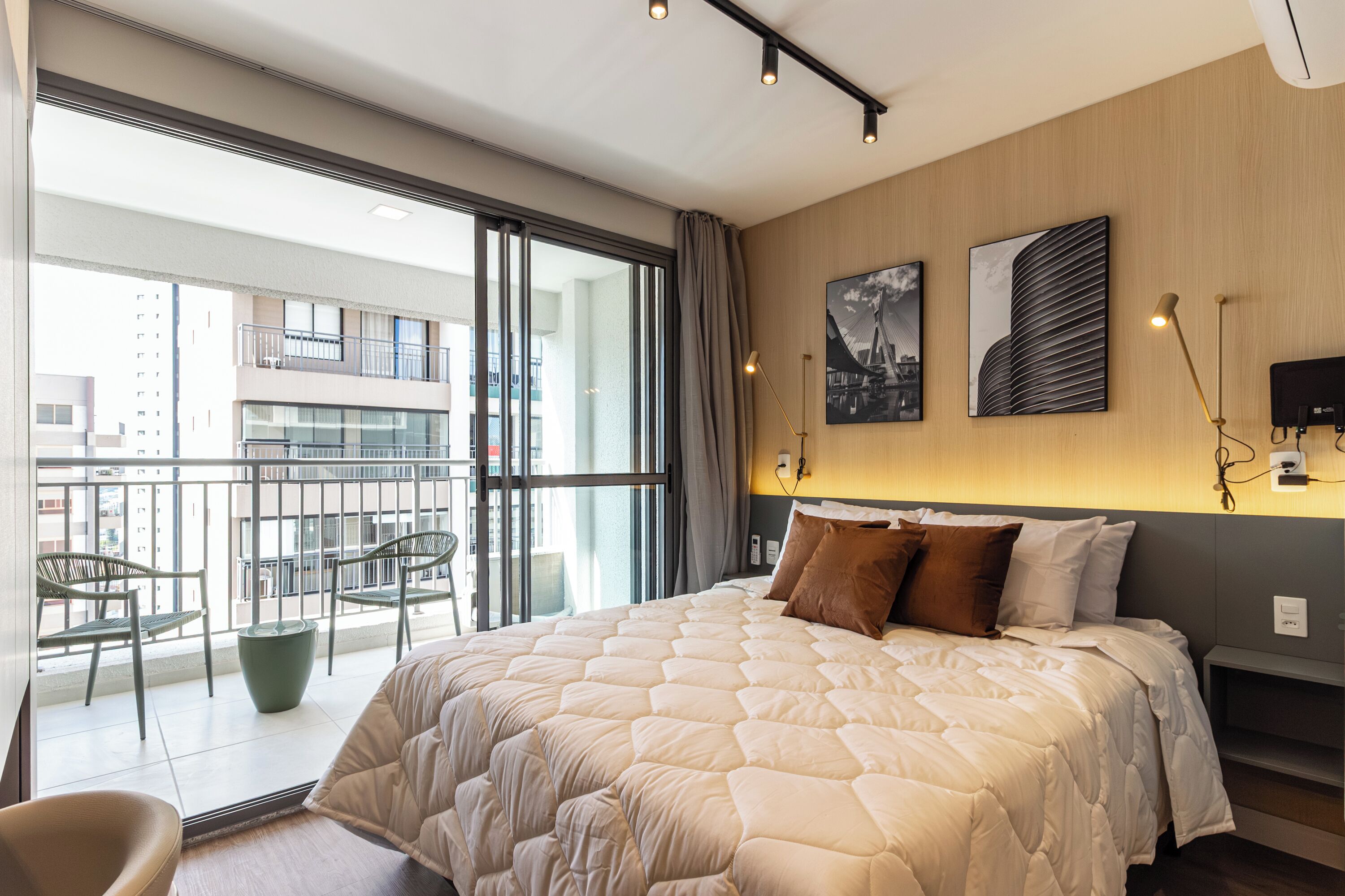 プレミアム スタジオ (631292	) | WiFi (無料)