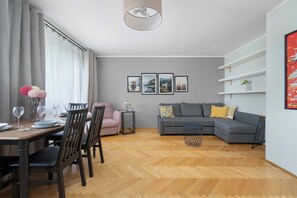 Interior - Spacious Apartment in Wroclaw | Air Conditioning and Balcony (Wrocław)