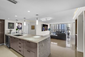 Interior - Bay View Condo | Work-Ready & Balcony (Miami)