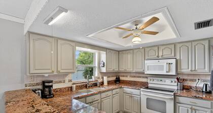 Chelsea Way Getaway Bright 4br Family Retreat 4 Bedroom Home