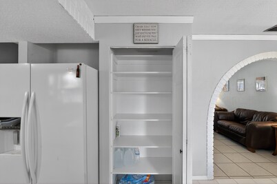 Chelsea Way Getaway Bright 4br Family Retreat 4 Bedroom Home