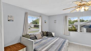 House, 4 Bedrooms | 4 bedrooms, laptop workspace, free WiFi