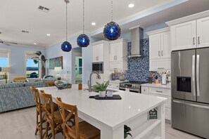 Nhà, 3 phòng ngủ | Bếp riêng | Tủ lạnh, lò nướng, dụng cụ pha cà phê/trà, lò nướng bánh mì 