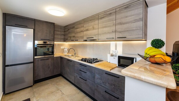 House | Private kitchen - Holiday Home in Rtina for 4 Guests (Razanac)