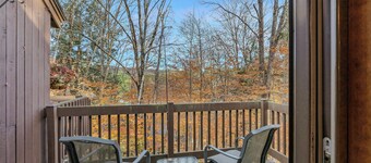 Cozy Quechee Retreat/Walk to Village | Mill Run 4A