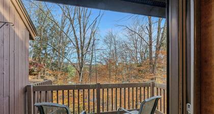 Cozy Quechee Retreat/Walk to Village | Mill Run 4A