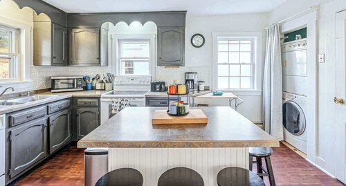 Historic Charm, Walk to Village | The Mill House