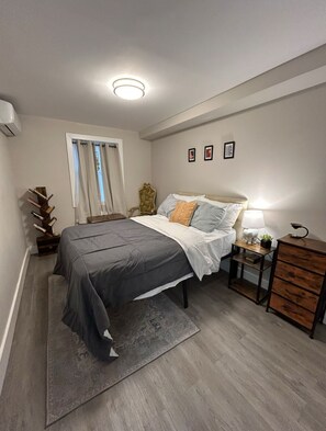 2 habitaciones, tabla de planchar con plancha, wifi y ropa de cama 