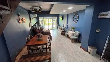 House, 2 Bedrooms, Smoking, Ocean View | Interior