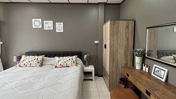 House, 2 Bedrooms, Smoking, Balcony | 3 bedrooms