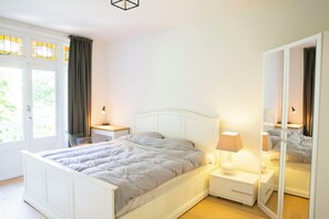 Fer et planche à repasser, Wi-Fi, draps fournis