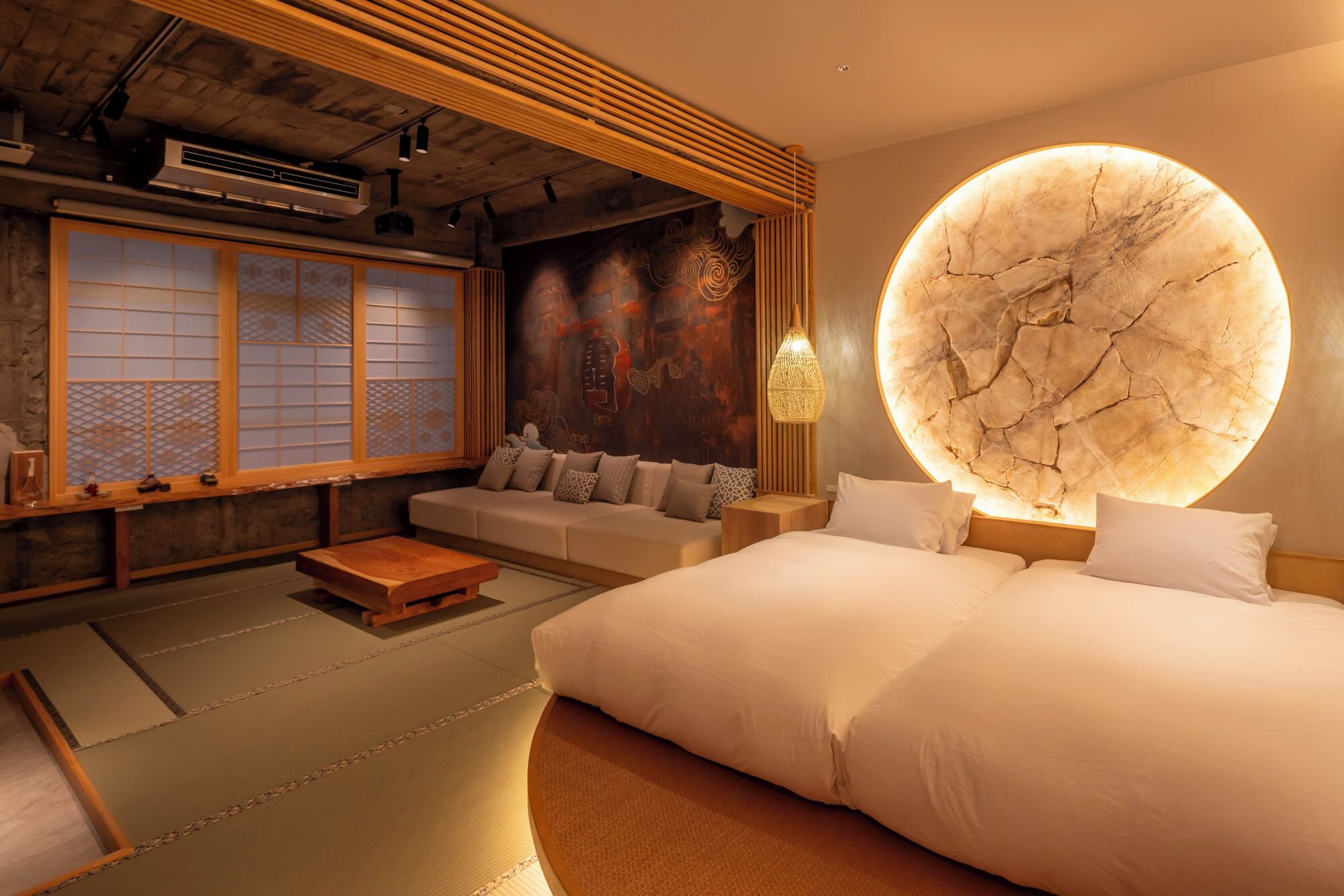 1 bedroom, in-room safe, free WiFi, bed sheets