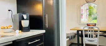 Stylish vacation apartment with balcony & lake view - your oasis of peace on Lake Thun