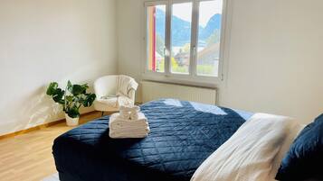 Planxa i posts de planxar, Internet i roba de llit