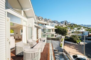 Villa | 6 habitaciones, escritorio y internet 