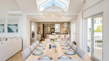 Ferienhaus | 6 Schlafzimmer, Schreibtisch, Internetzugang