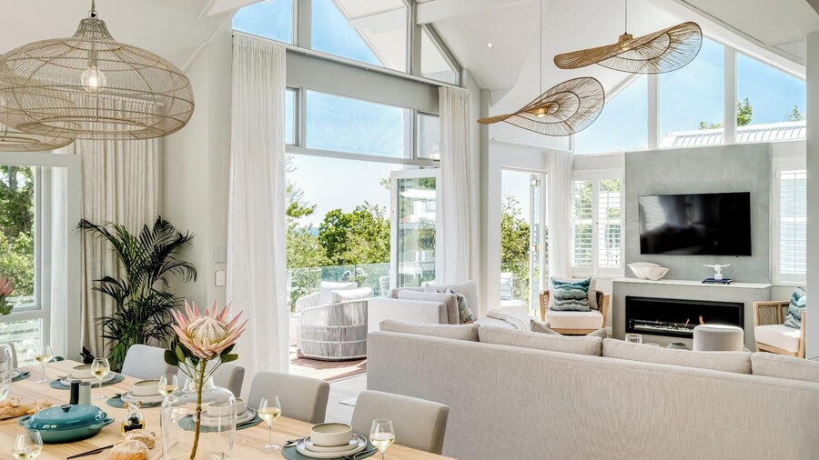 6bed Villa by Camps Bay Beach Seven the Drive