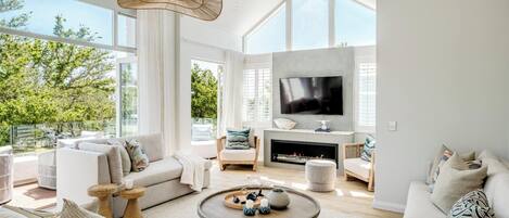 Villa | 6 bedrooms, Internet