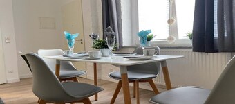 Quiet 1 ZKB apartments in a prime location. Direct proximity to COM & old town