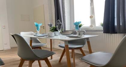 Ruhige 1 ZKB Apartments in bester Lage.
Direkte Nähe zu COM & Altstadt
