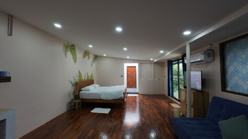 Oasis studio - Great location