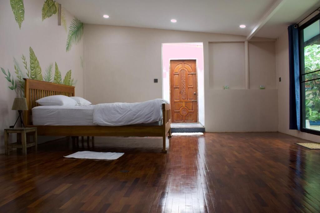 Appartement Confort, vue cour intérieure | Fer et planche à repasser, Wi-Fi gratuit
