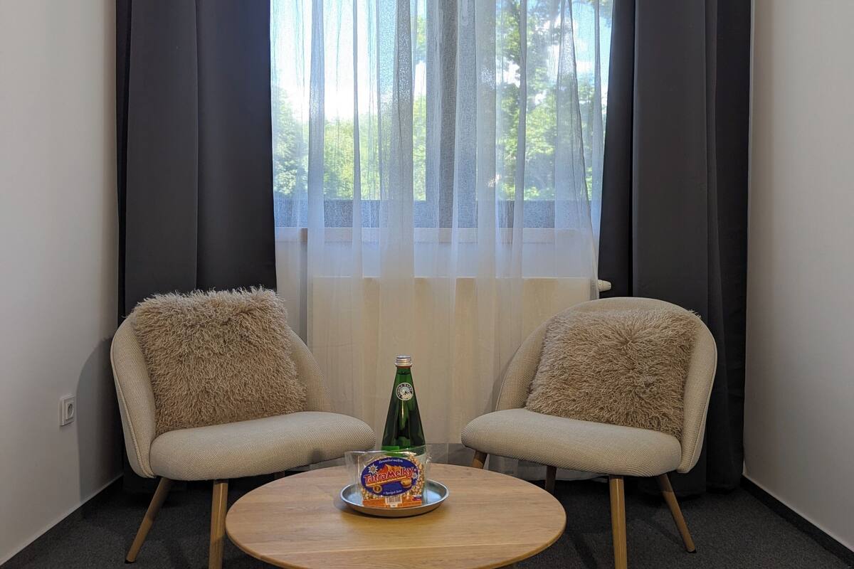 Comfort Apartment | Individually decorated, individually furnished, blackout drapes